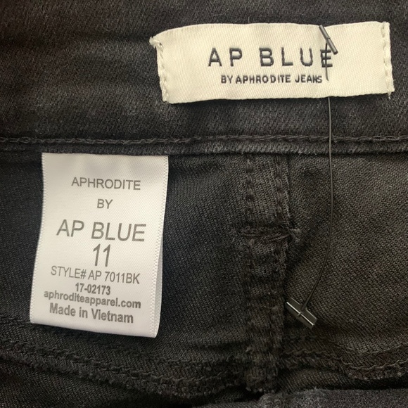AP Blue by Aphrodite Jeans | Black Lace Up Long Jean Shorts NWOT - Picture 4 of 6